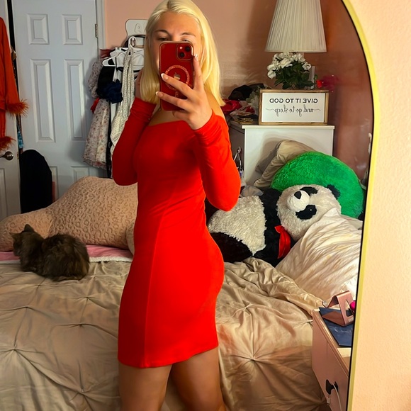 Forever 21 red long sleeved bodycon dress - Picture 3 of 4